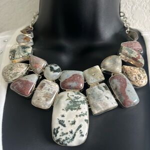 Multi-stone necklace